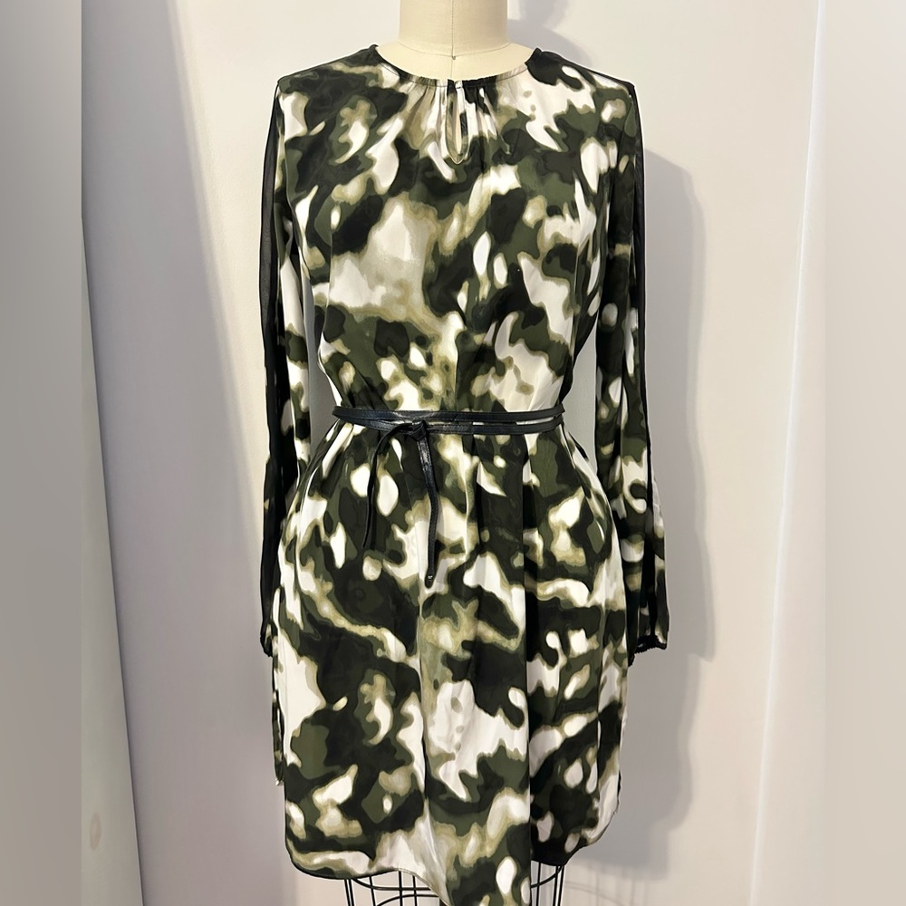 Simply Vera by Vera Wang Women’s Long Sleeve Dress